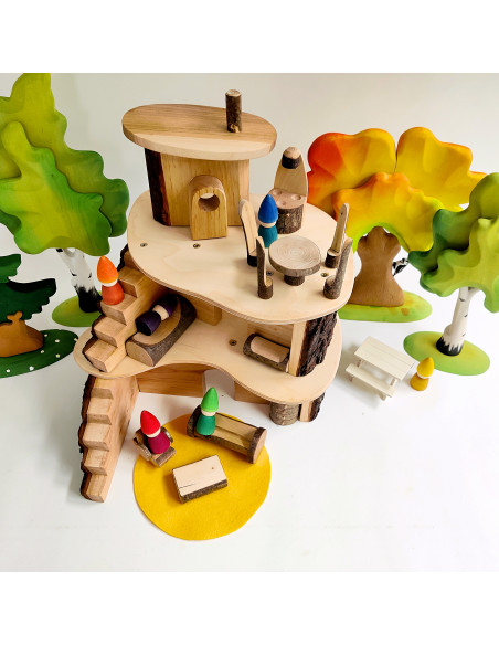 Eikenboom XL met specht in herfstkleuren